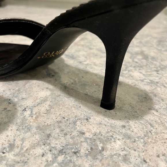 Franco Sarto sandals - Picture 2 of 3